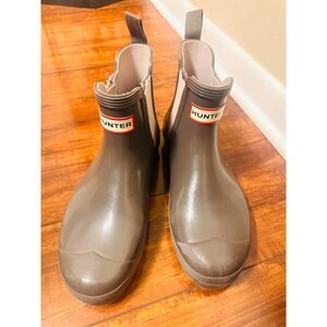 Hunters Women Short Chelsea Military Green Boots US 8